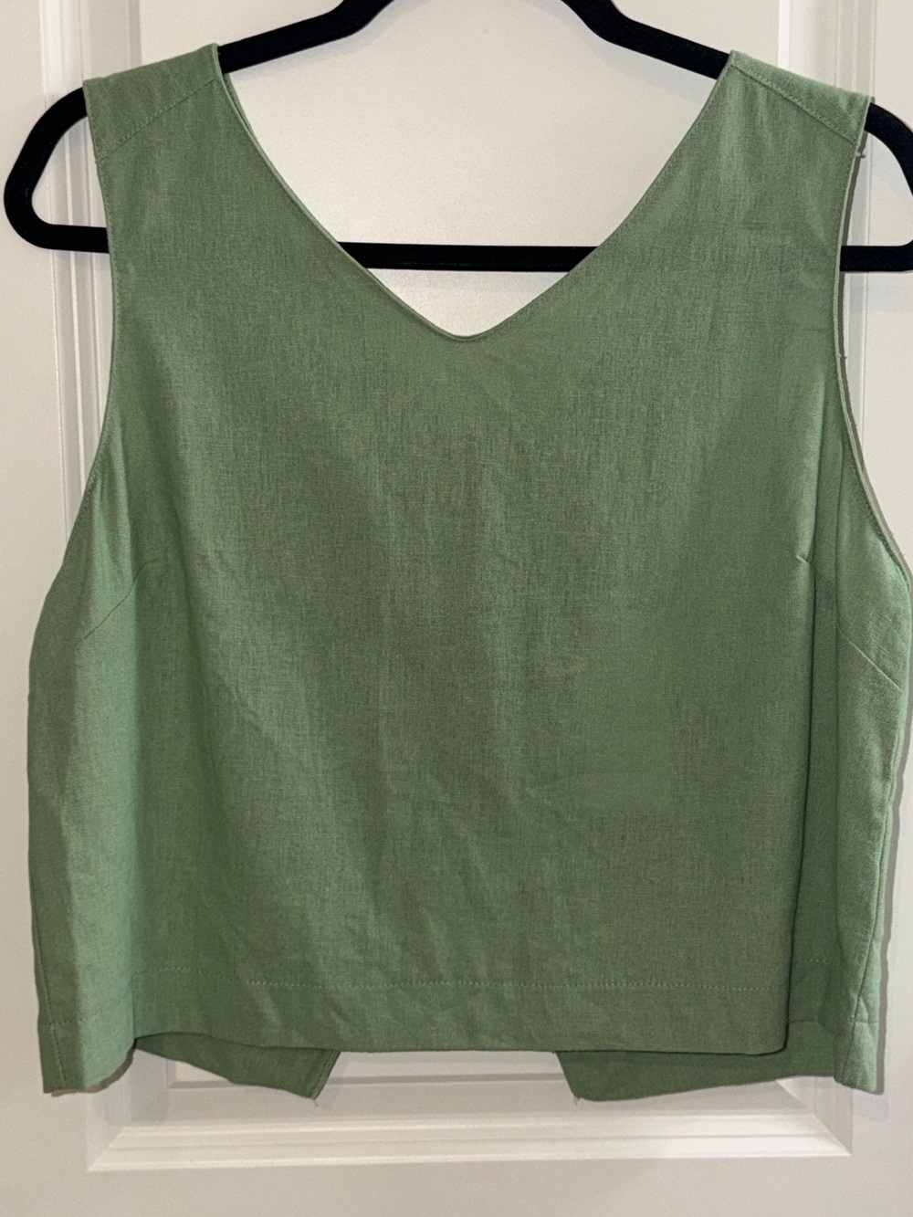 Lush Olive Green V-Neck Sleeveless Tank